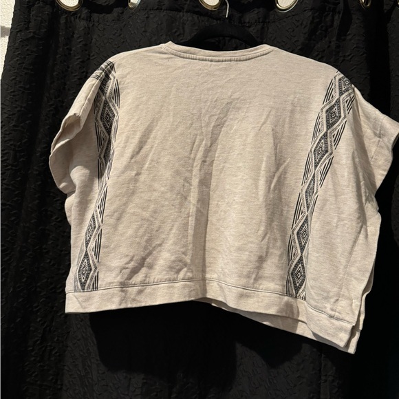 Roxy Top - Picture 9 of 10